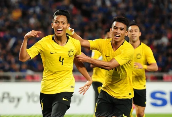 Dân mạng Việt hài hước: Thái Lan tránh gặp Việt Nam tại chung kết nên đã thua Malaysia? ảnh 1