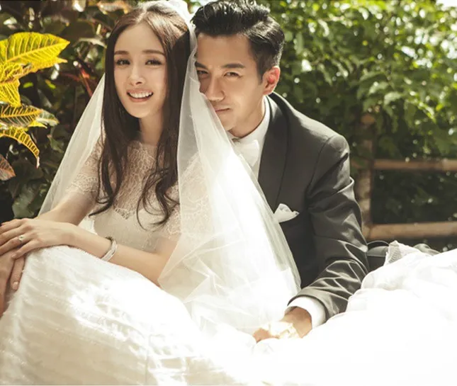 Lạ chưa, fandom Dương Mịch và Lưu Khải Uy mở tiệc mừng "độc thân" cho thần tượng! ảnh 1