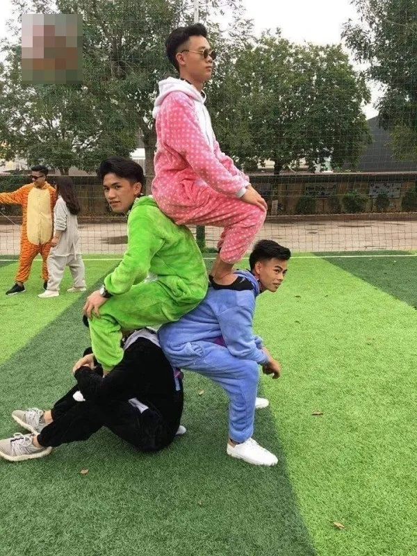 Trào lưu chụp ảnh cùng hội bạn thân hot nhất dịp cuối năm được dân mạng "rần rần" hưởng ứng ảnh 6