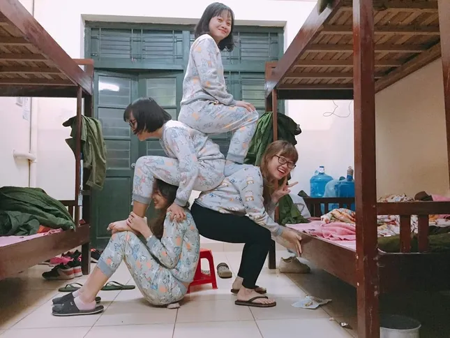 Trào lưu chụp ảnh cùng hội bạn thân hot nhất dịp cuối năm được dân mạng "rần rần" hưởng ứng ảnh 7