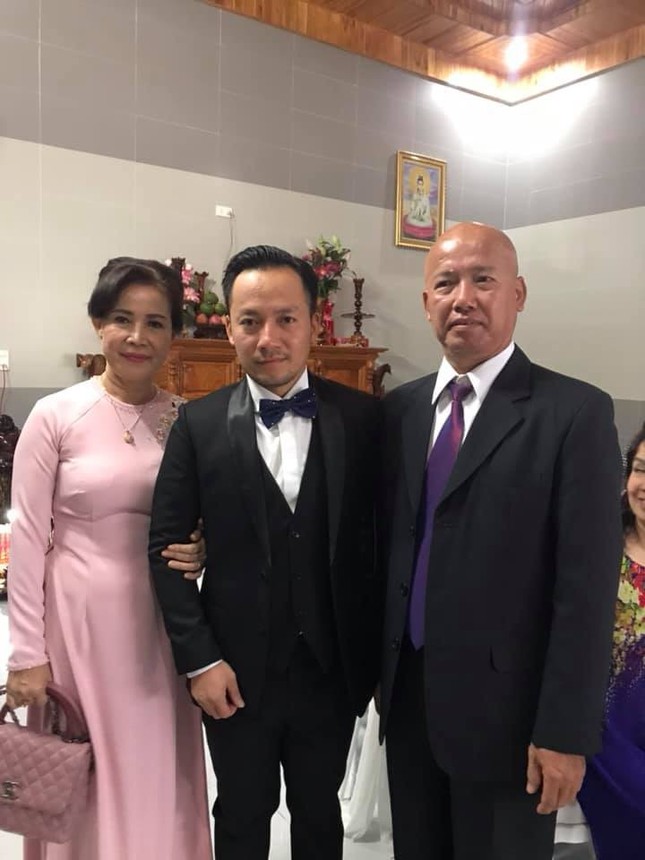 Sau khi "tung hỏa mù", Phương Thanh hé lộ hình ảnh hiêm hoi trong đám cưới của Tiến Đạt ảnh 3