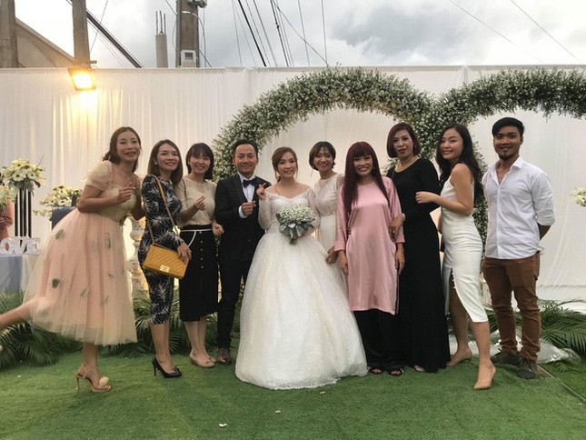 Sau khi "tung hỏa mù", Phương Thanh hé lộ hình ảnh hiêm hoi trong đám cưới của Tiến Đạt ảnh 5