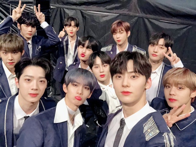 Đến non-fan cũng xúc động trước lời chia tay mà Wanna One viết cho Wannable ảnh 4