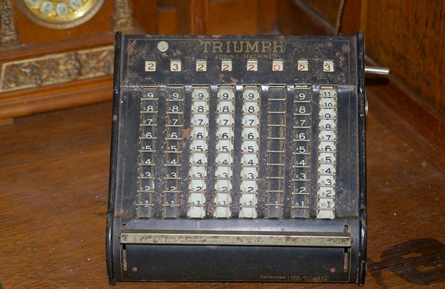 Vì sao phím số của máy tính và điện thoại lại khác nhau? ảnh 2