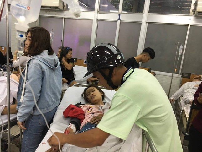Toàn cảnh vụ tai nạn thảm khốc làm 4 người chết, hàng chục người bị thương tại Long An ảnh 4