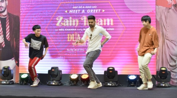 Bất ngờ đến Việt Nam giao lưu, sao phim Bollywood còn gây thích thú khi khoe vũ đạo hài hước ảnh 3