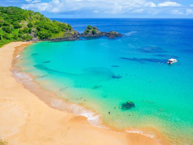 Bãi biển tình tứ của “Hậu duệ Mặt Trời” là bãi biển đẹp nhất thế giới 2018 ảnh 4