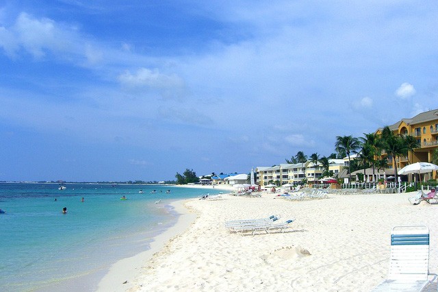 Bãi biển tình tứ của “Hậu duệ Mặt Trời” là bãi biển đẹp nhất thế giới 2018 ảnh 7