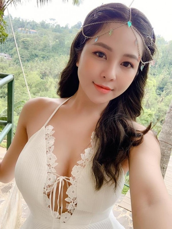 Bị chỉ trích vì công khai “thử yêu” Bùi Tiến Dũng, hotgirl Trâm Anh thách thức: “Có đánh nhau không?" ảnh 2