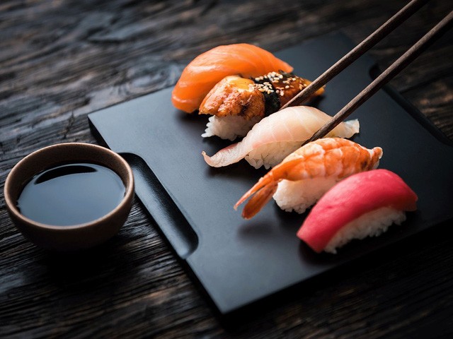 8 bí mật hậu trường các đầu bếp sushi ở Nhật thực thụ hiếm khi tiết lộ ảnh 3
