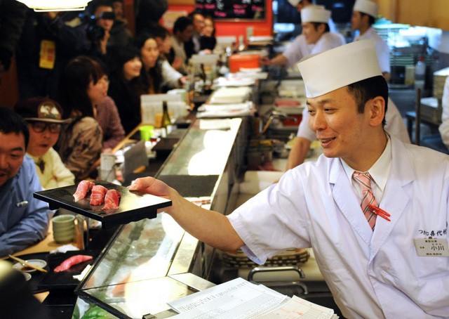 8 bí mật hậu trường các đầu bếp sushi ở Nhật thực thụ hiếm khi tiết lộ ảnh 6