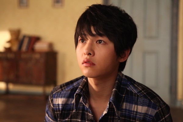 Song Joong Ki trở lại màn ảnh, kết hợp với "tiểu thư" Kim Tae Ri? ảnh 2