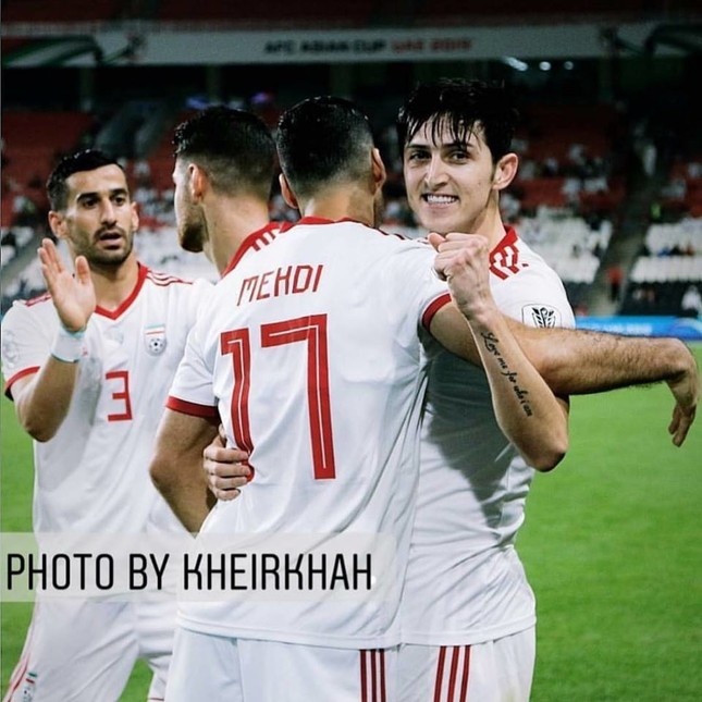 "Soi" trang cá nhân cầu thủ Iran ghi bàn, dân mạng Việt Nam "ngậm ngùi" vì quá đẹp trai ảnh 3