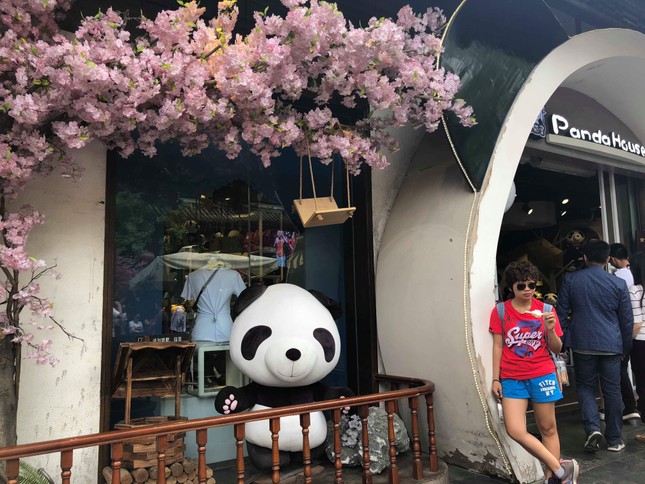 Thật tiếc nếu bạn chưa đến phố cổ Cẩm Lý để hít hà vị cay xè trong nồi lẩu Tứ Xuyên! ảnh 5