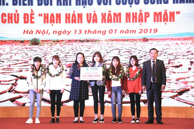 Trao giải cuộc thi “Biến đổi khí hậu với cuộc sống” năm 2018 ảnh 3