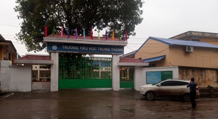 Phụ huynh tố cô giáo phạt hàng loạt học sinh tự tát 50 cái vào mặt ảnh 2