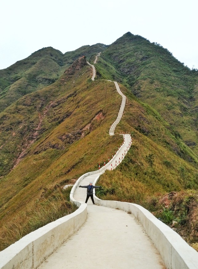Kể chuyện đi Bình Liêu leo sống lưng khủng long ảnh 5
