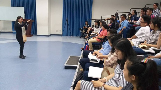 "Tôi thủ khoa 2 đại học, nhưng ra trường không biết gì" ảnh 1
