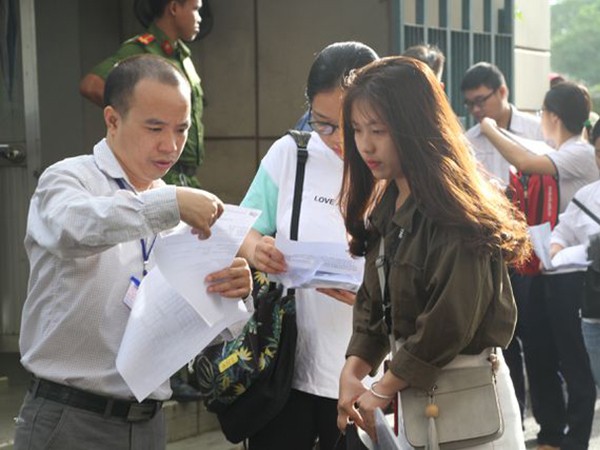 ĐH Quốc gia TP HCM bắt đầu mở cổng đăng ký thi "Đánh giá năng lực" ảnh 1