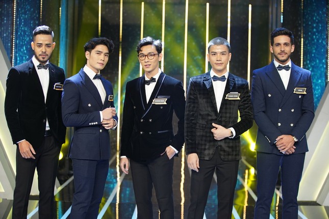 Hoa hậu Hương Giang cuối cùng đã được trở thành nữ chính của show "Người ấy là ai?" ảnh 1