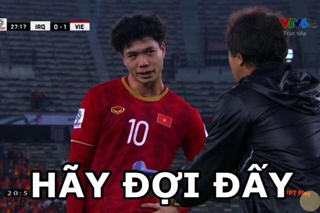 "Cười bò" với loạt ảnh chế Công Phượng: Thánh "meme" của năm đây rồi! ảnh 5