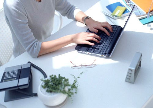 Dân mạng khoe "nghề nghiệp" đầu tiên trong đời: Bán kẹp tóc, nhổ tóc sâu và... chép bài thuê ảnh 1