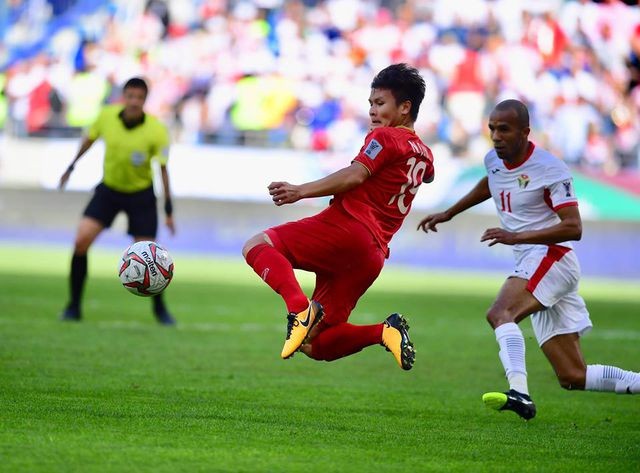Quang Hải giành giải cầu thủ xuất sắc nhất vòng bảng Asian Cup 2019 ảnh 1