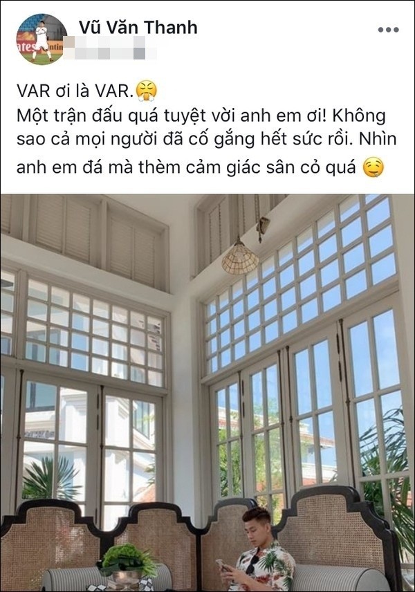 Các cầu thủ về nước sau trận tứ kết Asian Cup, "Tư" Dũng "nóng lòng" về bán thịt lợn với mẹ ảnh 7