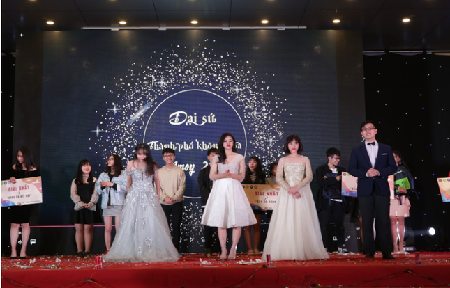 "Thần dân" Yên Hòa nhộn nhịp đón Tết sớm trong "thành phố" không cửa - không định kiến ảnh 10