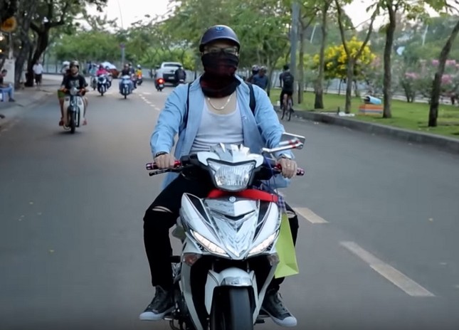 "Cày Tết": Sinh viên kiếm tiền triệu mỗi ngày, nghe thì sướng mà thực tình quá khổ ảnh 1