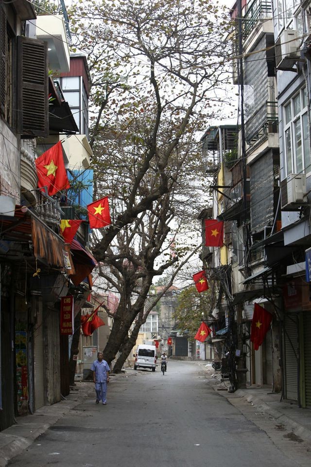 Hà Nội trong buổi sáng đầu tiên năm Kỷ Hợi ảnh 7