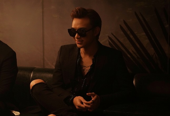 Touliver, Soobin Hoàng Sơn, JustaTee bất ngờ xuất hiện trong MV mới của Rhymastic ảnh 5