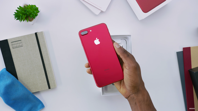 Chú ý: iPhone XS/XS Max màu đỏ có thể sẽ ra mắt vào cuối tháng 2 ảnh 3