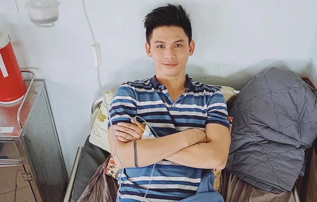 Đại Nhân bị tai biến mạch máu não, nhập viện trong tình trạng gần liệt nửa người và méo miệng ảnh 3