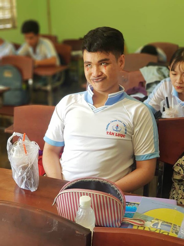 Những bức ảnh cho thấy, đến ma quỷ cũng phải "quỳ" trước trò nghịch của tụi học trò! ảnh 3