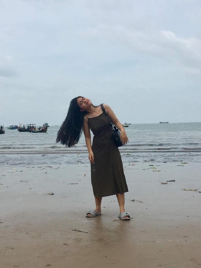 Xuất hiện "hội những cô gái quyết anti người yêu vì chụp hình quá xấu" ảnh 5