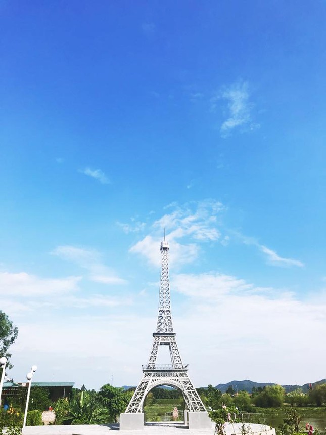 Muốn đến Paris chụp hình với Eiffel mà không có tiền, đây là cách giải quyết nhanh gọn nhất ảnh 13