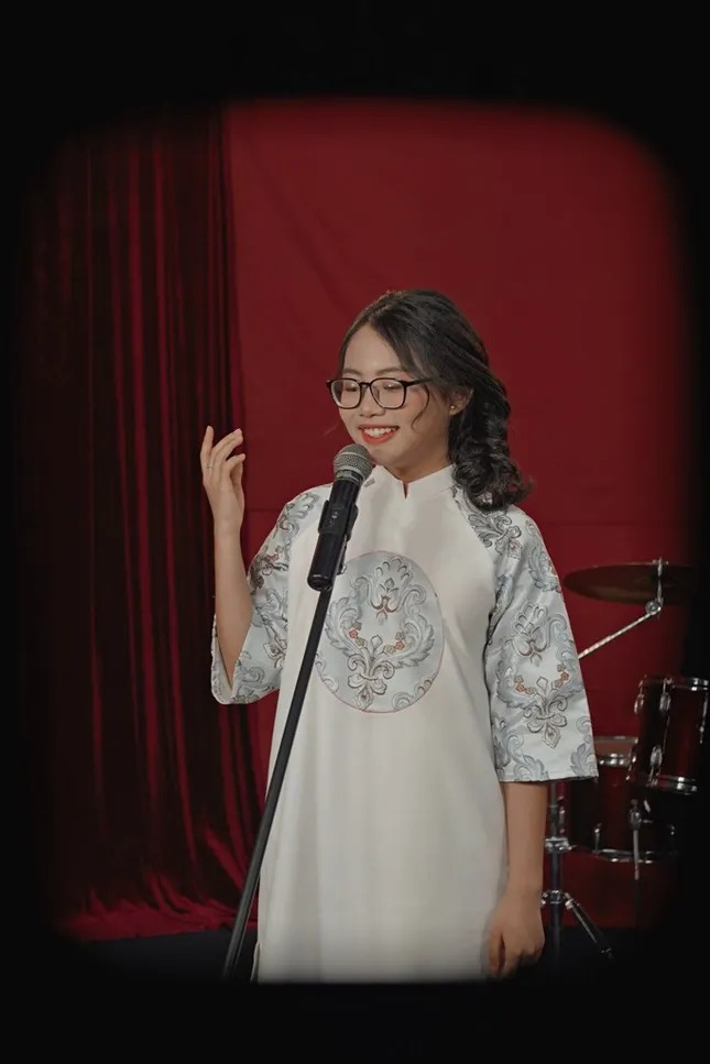 Phương Mỹ Chi cùng 2 thành viên team Hiền Thục tái hiện lại ca khúc từng gây bão "The Voice Kids" ảnh 1