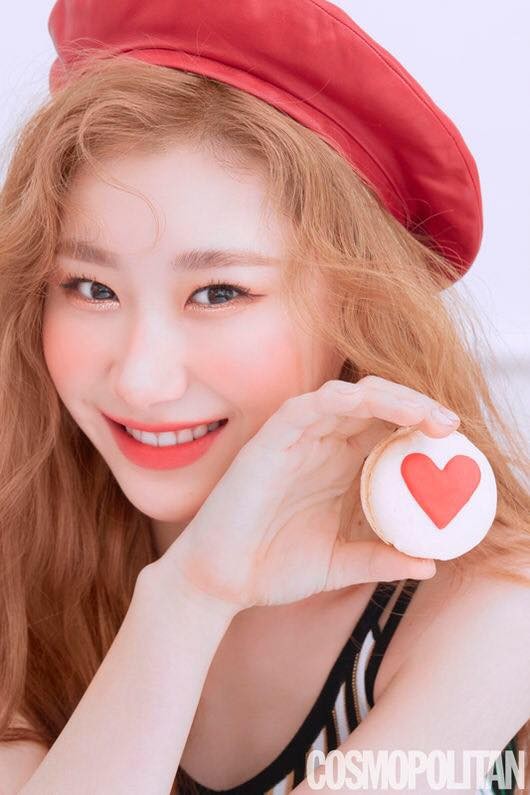 Center Ryujin (ITZY) bị "dìm" thảm hại trong hình họa báo Cosmopolitan ảnh 3