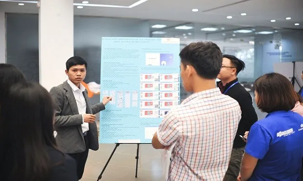Thầy giáo Lịch sử 4.0 cho học sinh tự thiết kế poster lịch sử, tạo thành “thư viện” Sử online ảnh 1