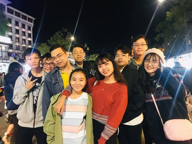 Cô giáo dạy Văn yêu cầu học trò viết thư cho... chính mình ở thì tương lai ảnh 5