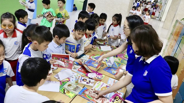 Hà Nội: Tween TH Đoàn Thị Điểm hào hứng tham gia "Ngày hội đổi sách, đọc sách 2019" ảnh 4