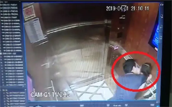 Tập trung trước nhà ông Hữu Linh chụp ảnh đùa cợt, nhóm bạn trẻ gây tranh cãi dữ dội ảnh 2