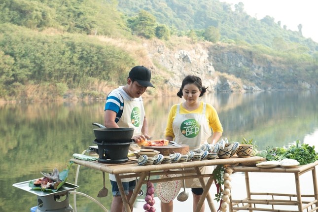 Chương trình ẩm thực giúp diễn viên Trường Giang sở hữu "Nút Vàng" từ YouTube ảnh 1