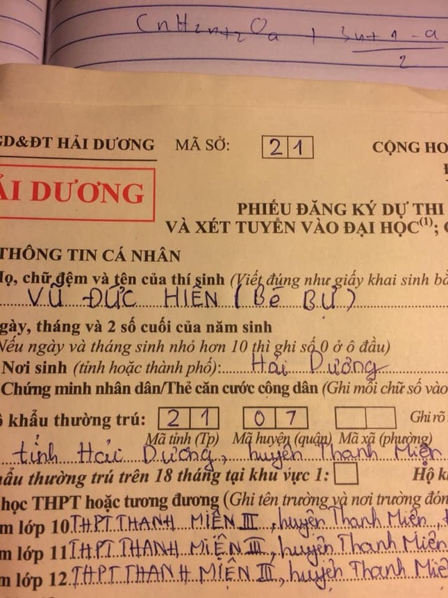Cười ngất với muôn kiểu lỗi sai khi điền phiếu dự thi THPT Quốc gia ảnh 1