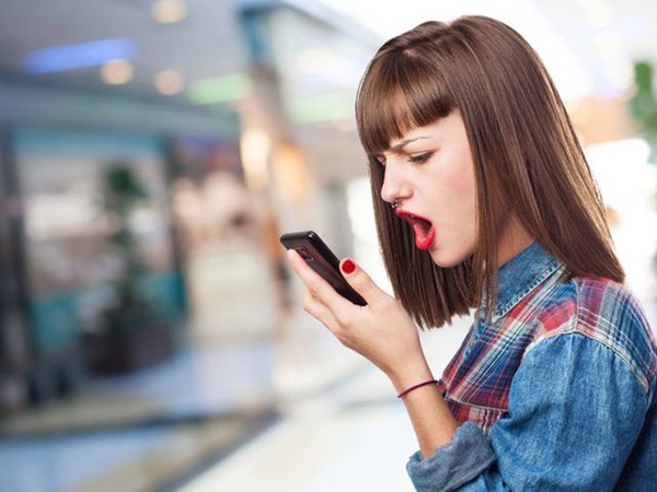 Ghét ai, sẽ báo trước... tình tiết chuyện phim cho người đó ảnh 1
