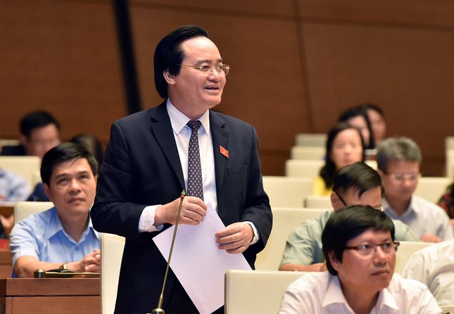 Bộ trưởng GD&ĐT: "Đưa ra khỏi ngành cán bộ nâng điểm thi cho con" ảnh 1