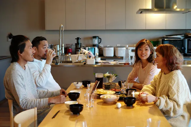 Giới trẻ Tokyo xoay sở thế nào khi ở phòng siêu nhỏ "khó duỗi chân"? ảnh 8