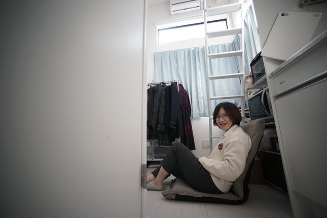 Giới trẻ Tokyo xoay sở thế nào khi ở phòng siêu nhỏ "khó duỗi chân"? ảnh 10