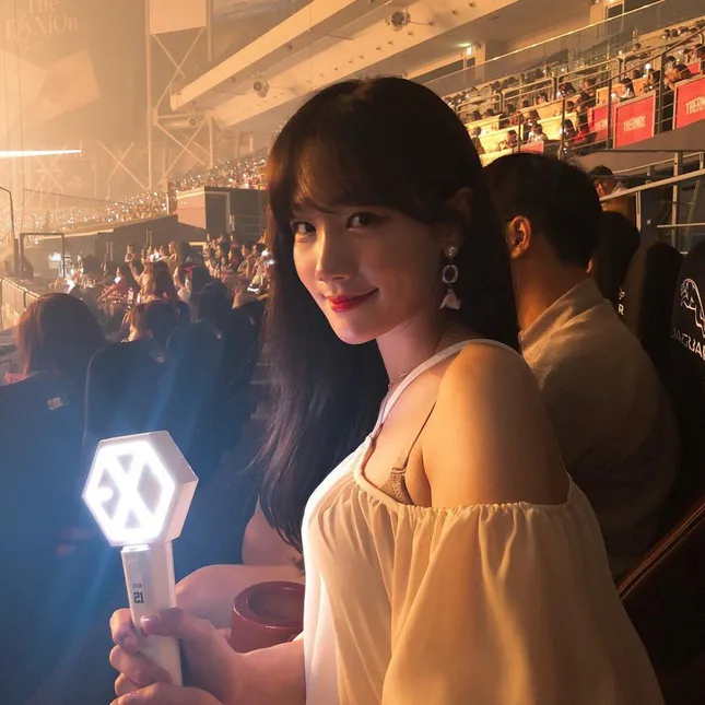 Em họ của Chen gây sốt khi vừa debut trong một nhóm nhạc thần tượng ảnh 3